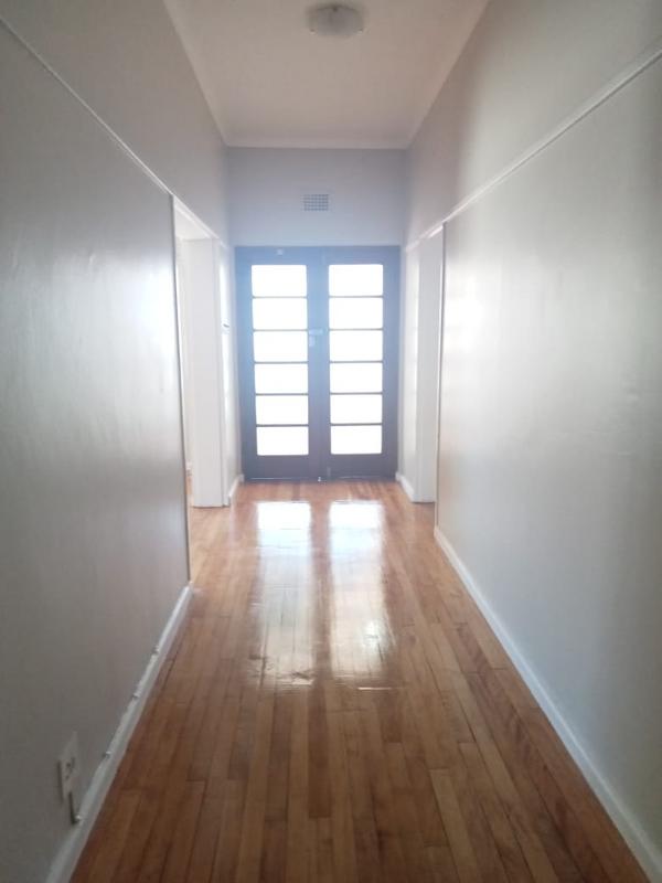 To Let 4 Bedroom Property for Rent in Goodwood Central Western Cape